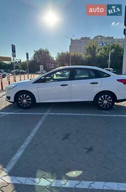 Седан Ford Focus 2016 в 