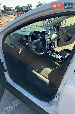 Седан Ford Focus 2016 в 