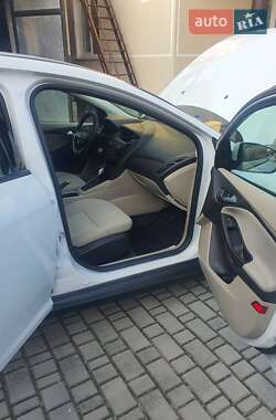 Седан Ford Focus 2018 в 