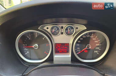 Универсал Ford Focus 2010 в 