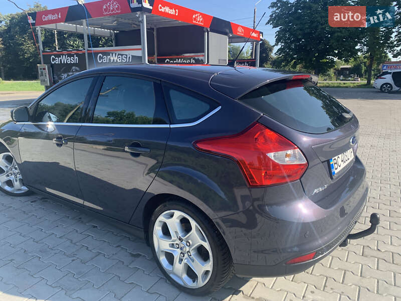Хэтчбек Ford Focus 2013 в Стрые