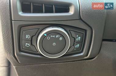 Седан Ford Focus 2018 в 