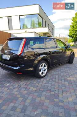 Универсал Ford Focus 2010 в 