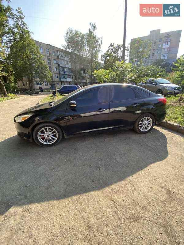 Седан Ford Focus 2015 в Лозовій