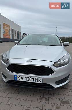 Седан Ford Focus 2015 в 