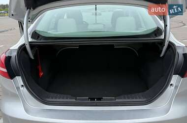Седан Ford Focus 2015 в 