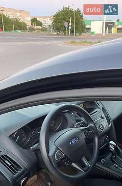 Седан Ford Focus 2016 в 