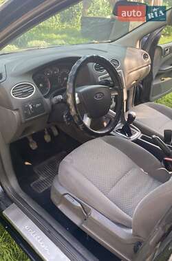 Хэтчбек Ford Focus 2007 в 