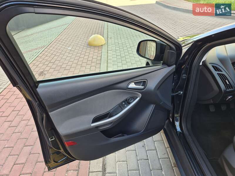 Универсал Ford Focus 2013 в Вараше
