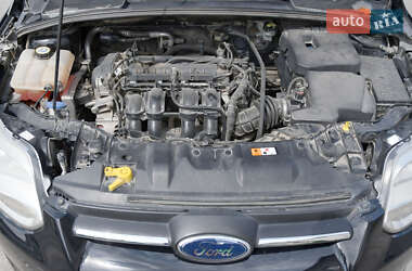 Седан Ford Focus 2011 в 