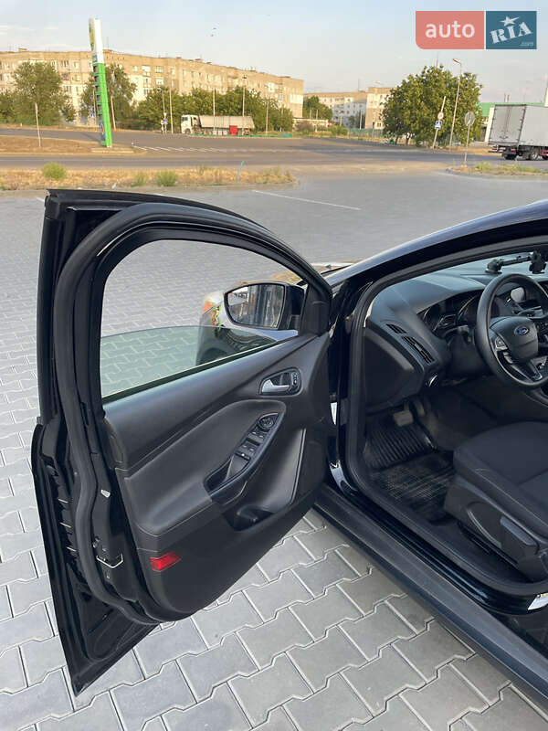 Седан Ford Focus 2016 в Вознесенске фото 16 Седан Ford Focus 2016 в Вознесенске