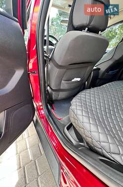 Седан Ford Focus 2012 в 