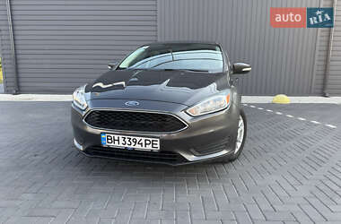 Седан Ford Focus 2015 в 