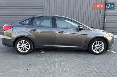 Седан Ford Focus 2015 в 