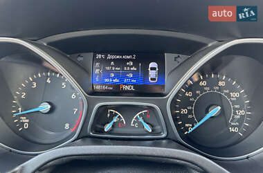 Седан Ford Focus 2015 в 