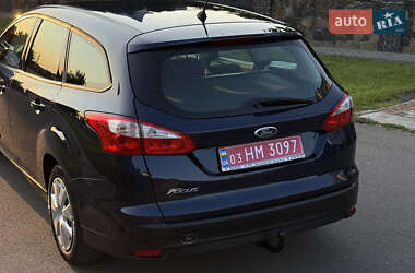 Універсал Ford Focus 2012 в  фото 5 Універсал Ford Focus 2012 в