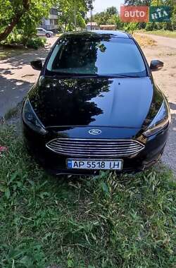 Седан Ford Focus 2016 в 