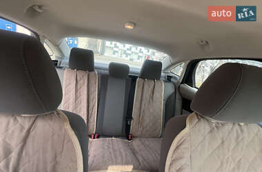 Седан Ford Focus 2012 в 