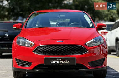 Хэтчбек Ford Focus 2016 в 