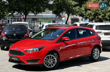 Хэтчбек Ford Focus 2016 в 