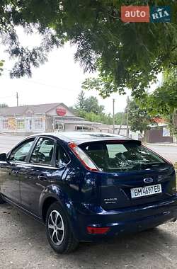Хэтчбек Ford Focus 2011 в 