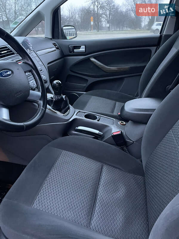 Хэтчбек Ford Focus 2007 в Чемеровцах