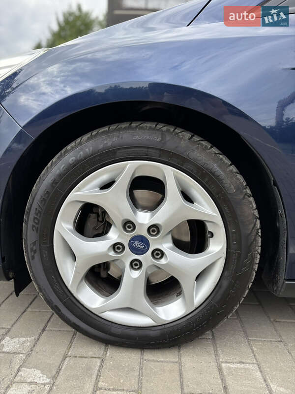 Универсал Ford Focus 2011 в Луцке