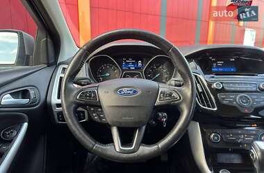 Седан Ford Focus 2016 в 