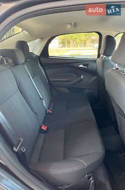 Седан Ford Focus 2016 в 