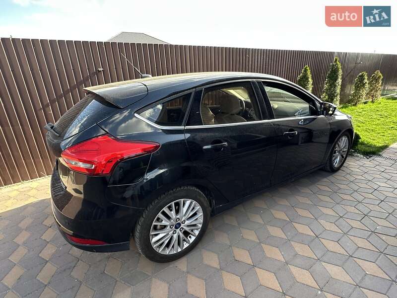 Хэтчбек Ford Focus 2015 в Киеве