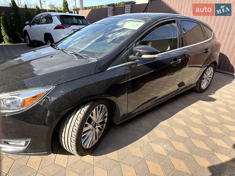 Хэтчбек Ford Focus 2015 в Киеве