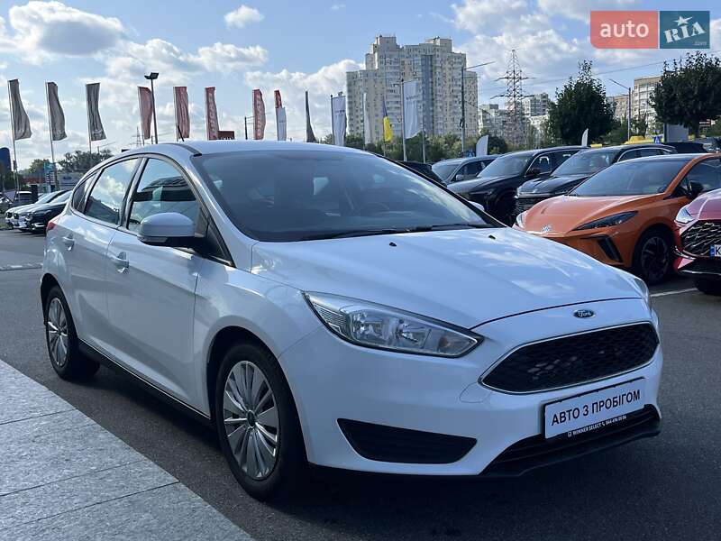 Хэтчбек Ford Focus 2017 в Киеве