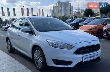 Хэтчбек Ford Focus 2017 в 