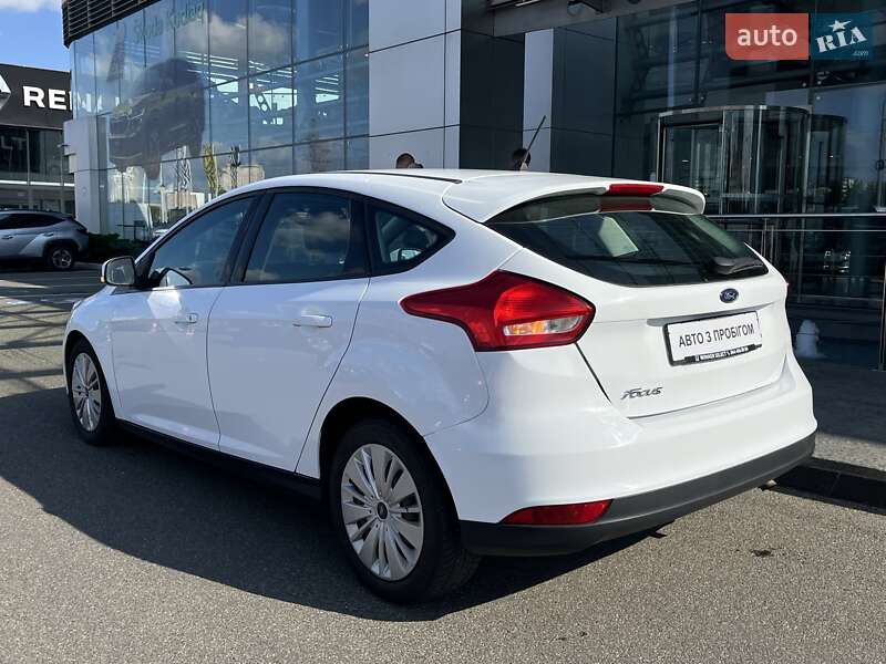 Хэтчбек Ford Focus 2017 в Киеве