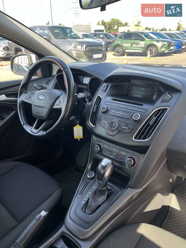 Хэтчбек Ford Focus 2017 в Киеве