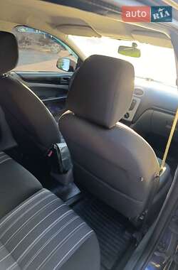 Универсал Ford Focus 2010 в 