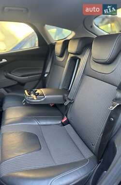 Хэтчбек Ford Focus 2013 в 