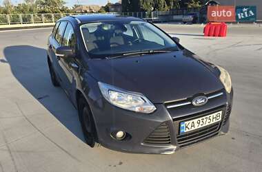 Универсал Ford Focus 2012 в 