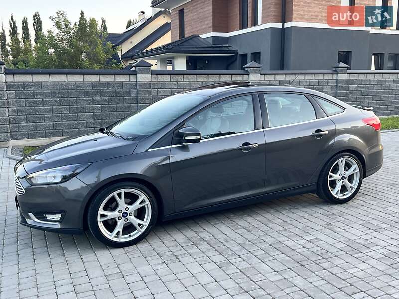 Седан Ford Focus 2015 в Ровно