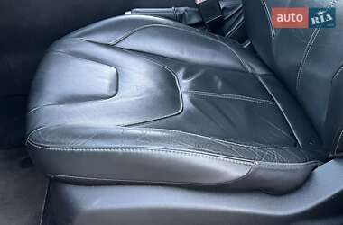 Седан Ford Focus 2015 в 