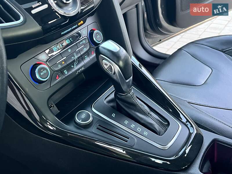 Седан Ford Focus 2015 в Ровно