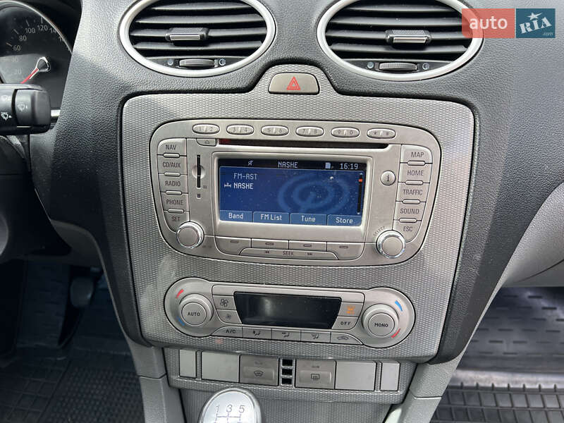 Хэтчбек Ford Focus 2009 в Ровно