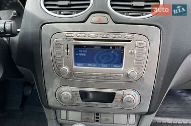 Хэтчбек Ford Focus 2009 в 