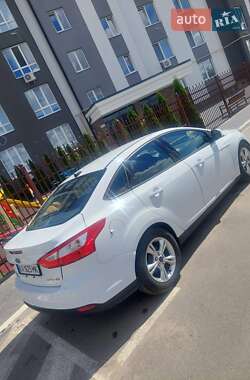 Седан Ford Focus 2013 в 