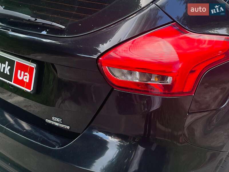 Хэтчбек Ford Focus 2015 в Киеве