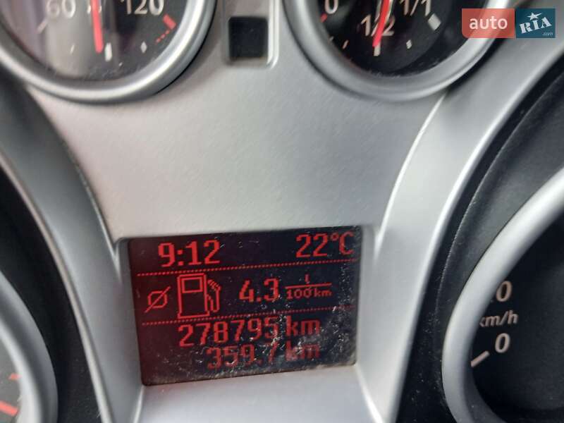 Универсал Ford Focus 2010 в Луцке фото 2 Универсал Ford Focus 2010 в Луцке