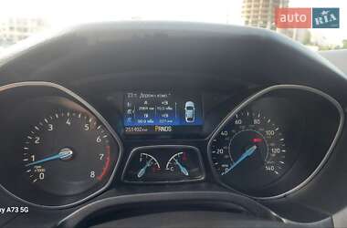 Седан Ford Focus 2016 в 