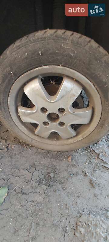 Хэтчбек Ford Focus 2003 в 