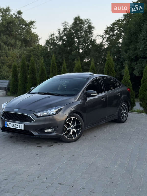 Седан Ford Focus 2017 в Тлумаче