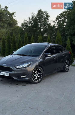 Седан Ford Focus 2017 в 